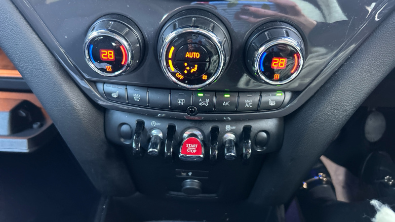 MINI Countryman 1.5 Cooper Classic 5dr Petrol Hatchback